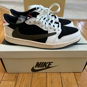 Jordan 1 Low Size 8.5